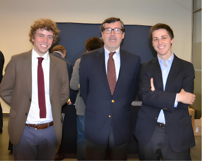 Primer lanzamiento — segunda foto